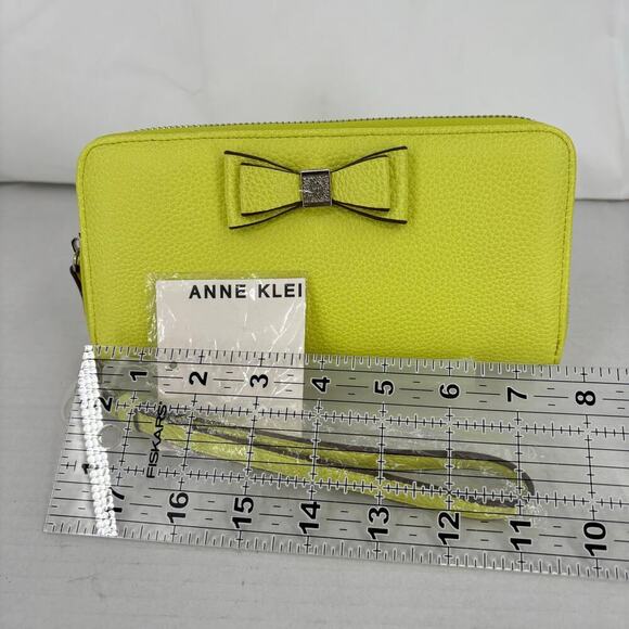 Anne Klein Slim Z/A Wallet Zip Around Wristlet Yellow Bow Detail New 7.5 Inch - Picture 9 of 10